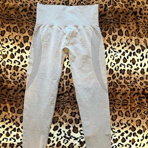 NVGTN SEAMLESS LEGGINGS